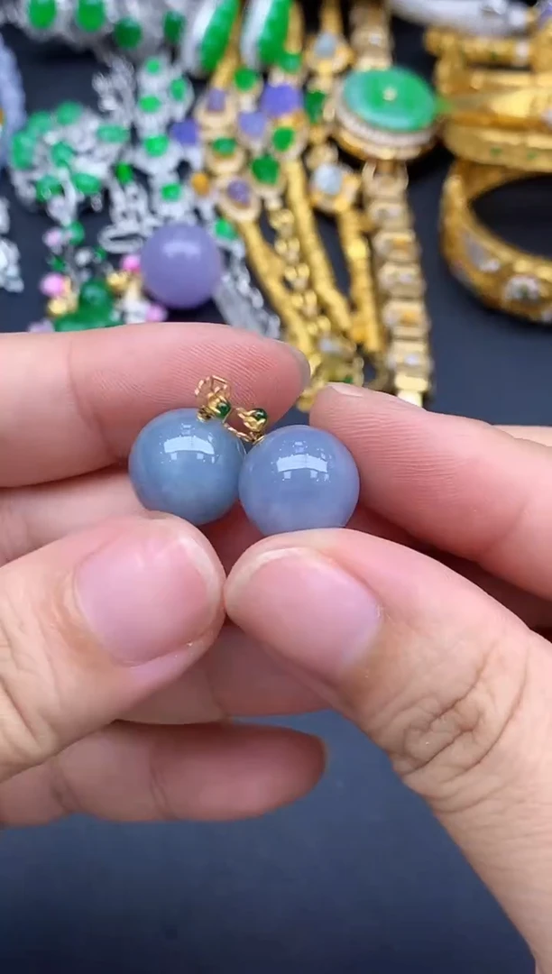 颈饰18K金镶嵌翡翠140-春日珠宝-多样性（发其一）