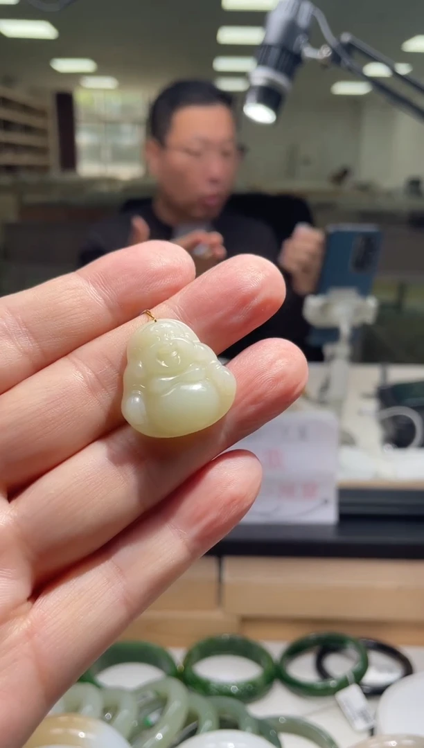 颈饰未镶嵌和田玉佛公多样性发货其一