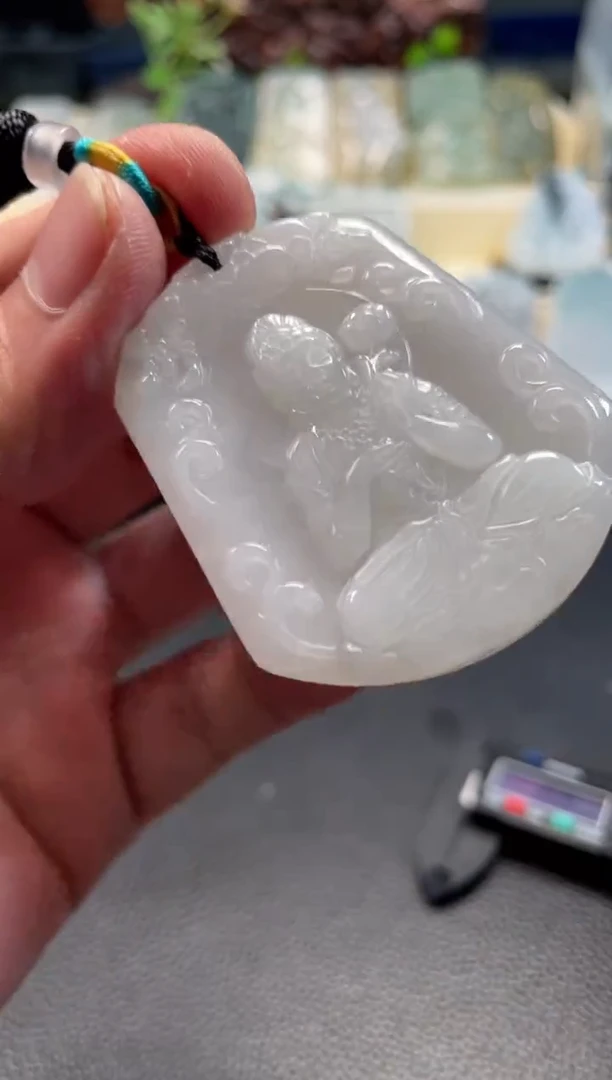 颈饰未镶嵌翡翠11/16/097