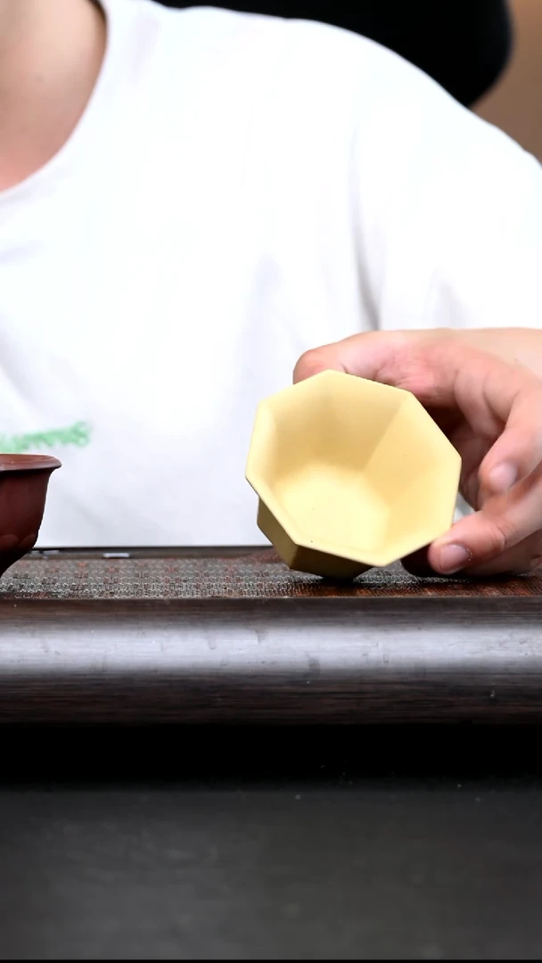 茶杯紫砂YZGT17398 八方来财 本山绿