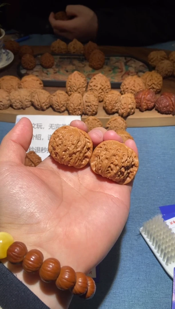 把件文玩核桃004血麒麟42尺