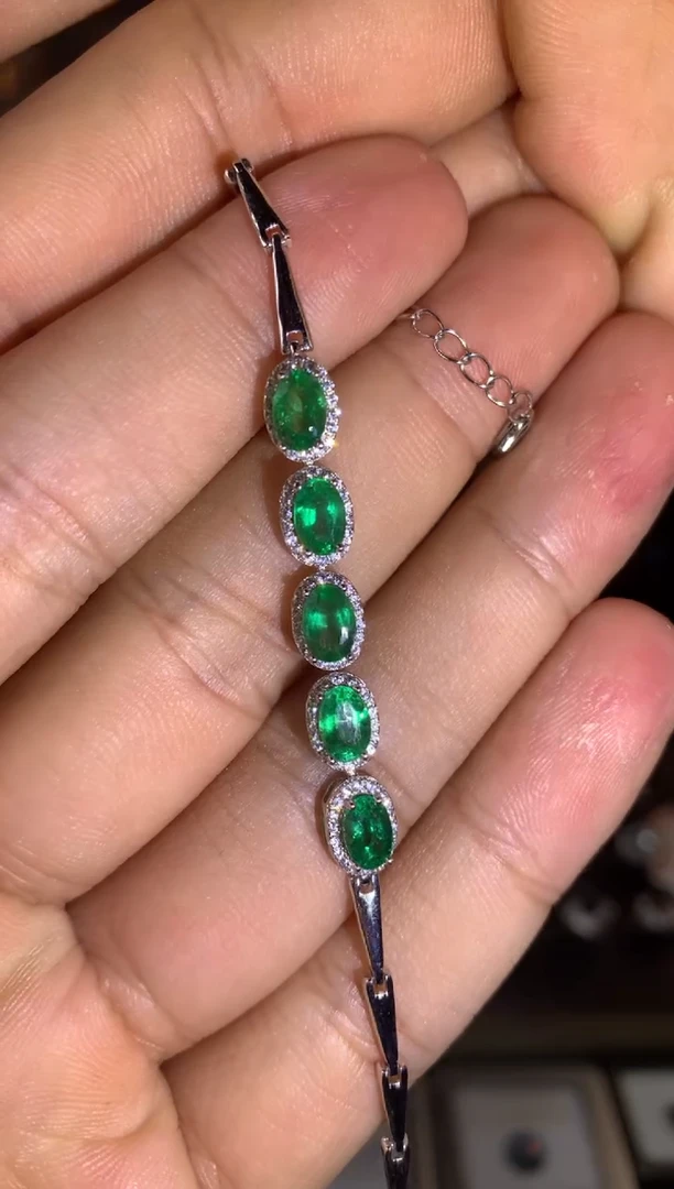 银S925镶嵌手链祖母绿活口