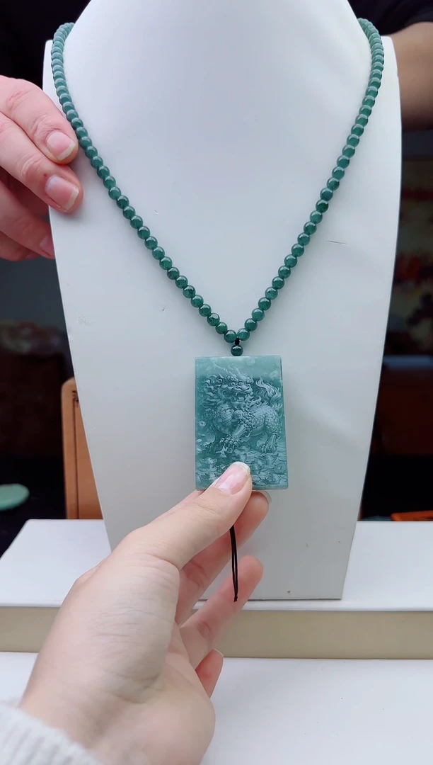 颈饰未镶嵌翡翠多样性发其一