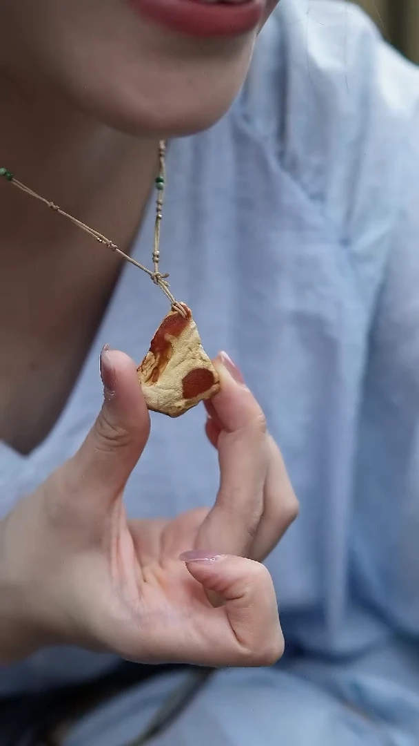 未镶嵌颈饰蜜蜡*蜜蜡吊坠