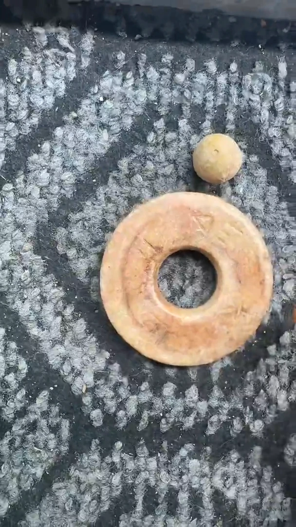 未镶嵌和田玉挂件1