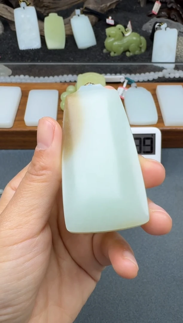 颈饰未镶嵌和田玉2