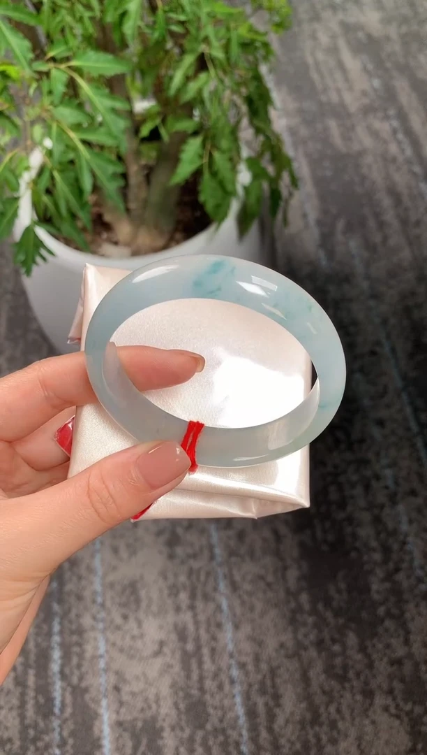 未镶嵌手镯翡翠翡翠59飘花正圈手镯