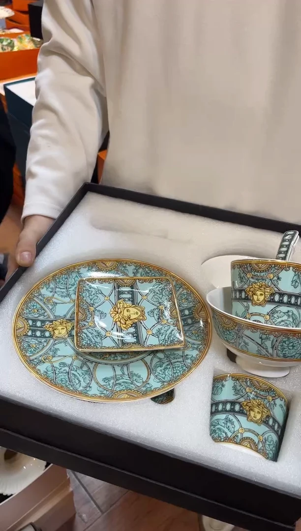 杯鸿辉家品牌瓷器，京东包邮！