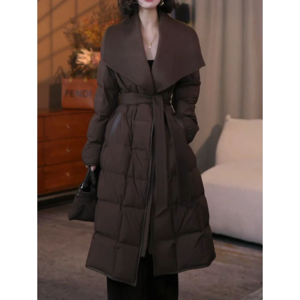 高级感时尚翻领羽绒服女2025冬季新款加厚版收腰显瘦百搭羽绒外套