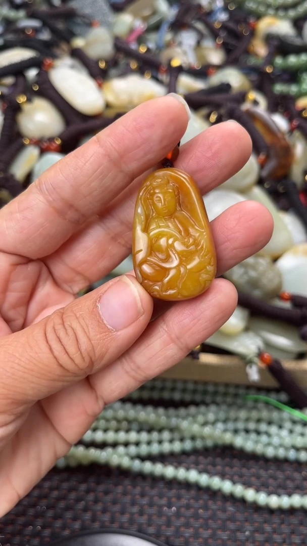 【闪购商品】和田玉颈饰未镶嵌多样性发货没有证书拍一发一有瑕