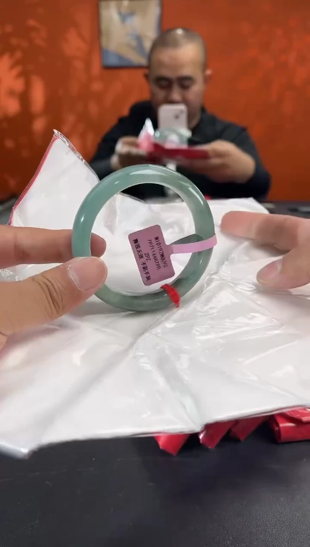 未镶嵌手镯翡翠6  57