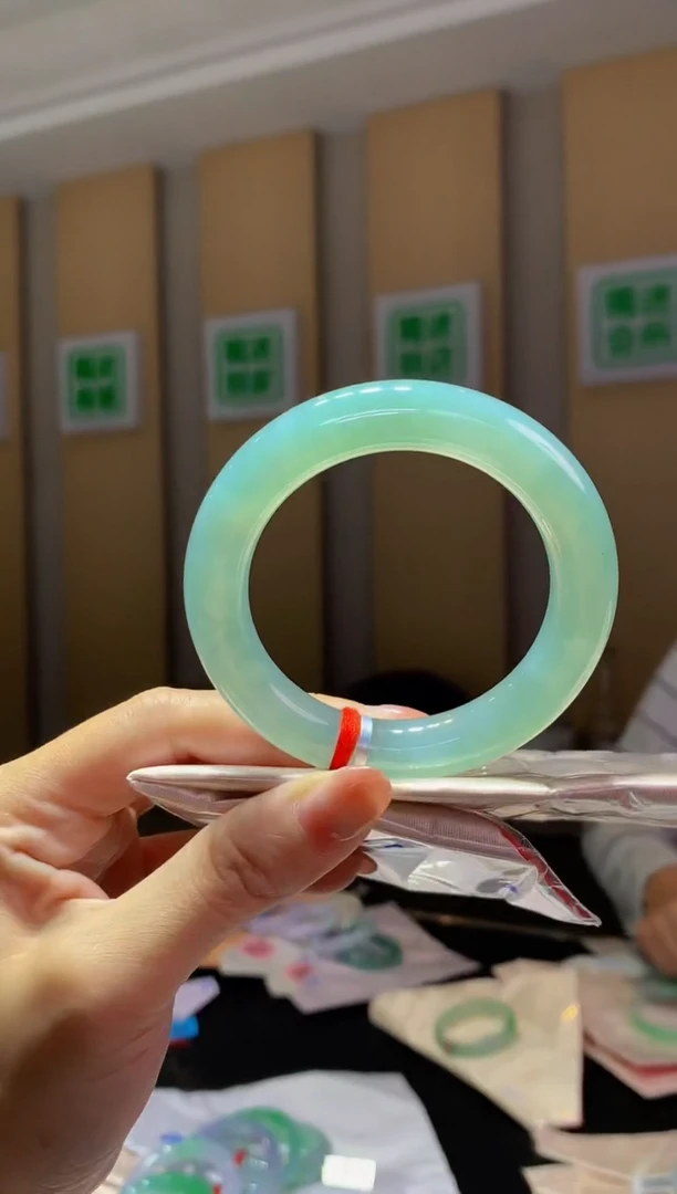 未镶嵌手镯翡翠-C93 圈口 53.4全款10万 定金2万