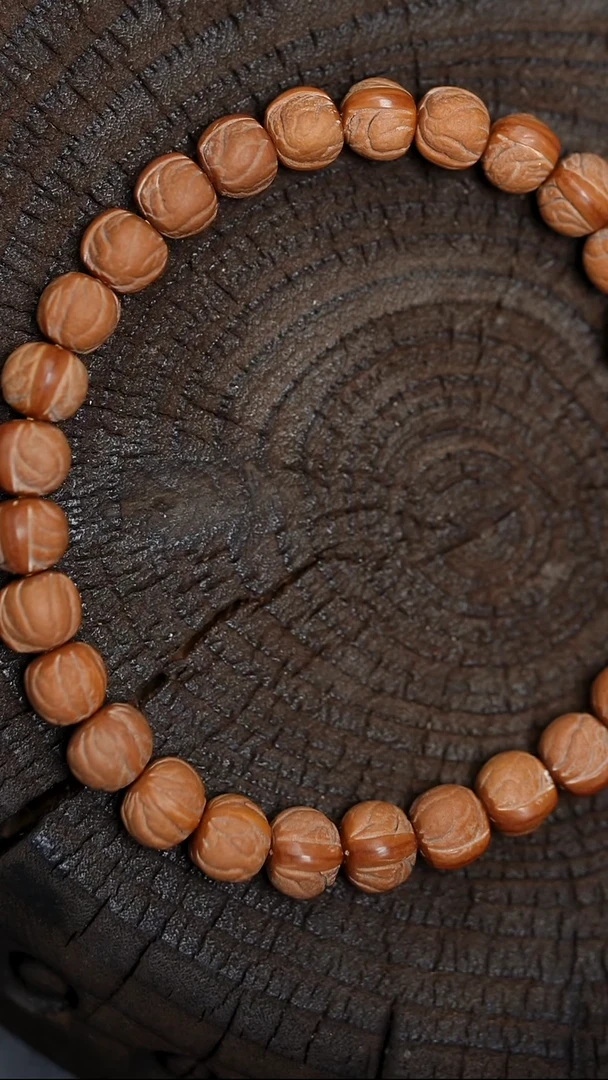 吊坠猴头核桃龙纹桃核