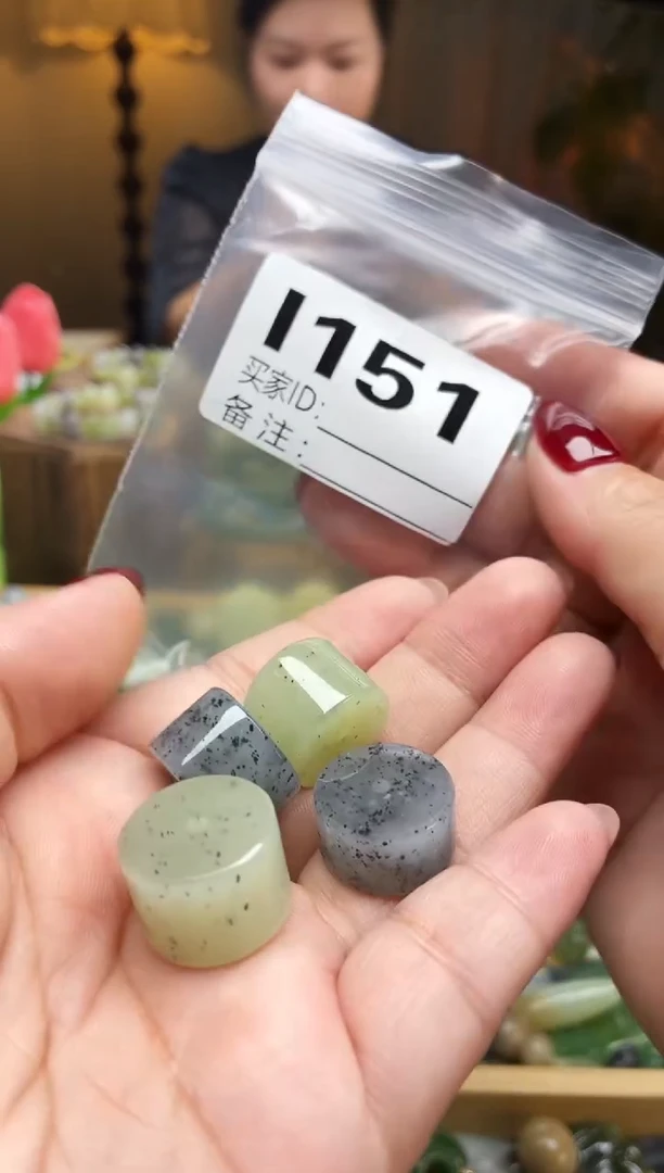 颈饰未镶嵌和田玉S*1