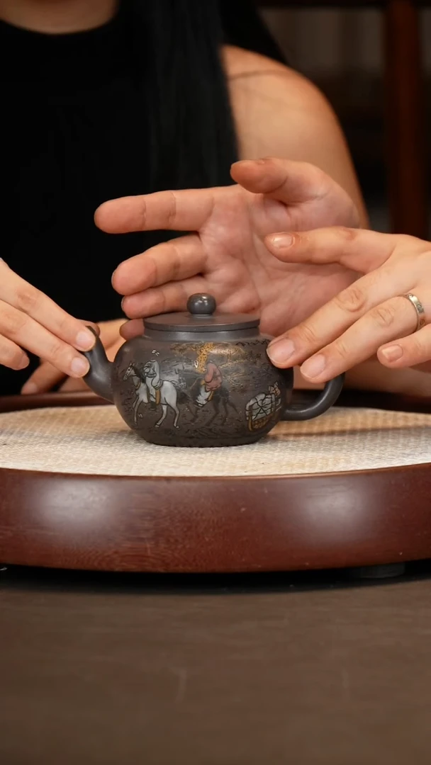 茶壶紫砂【曹秀芬】平盖莲子乾青段260cc+马到成功+程辉墨宝