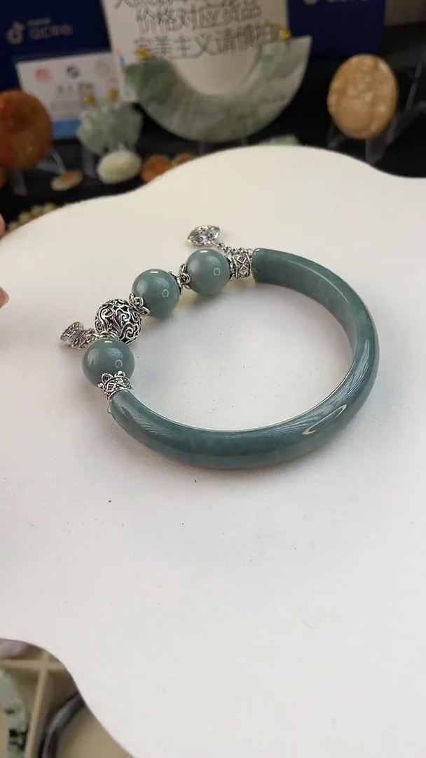 未镶嵌手链翡翠手工定制默认微瑕播介绍为准