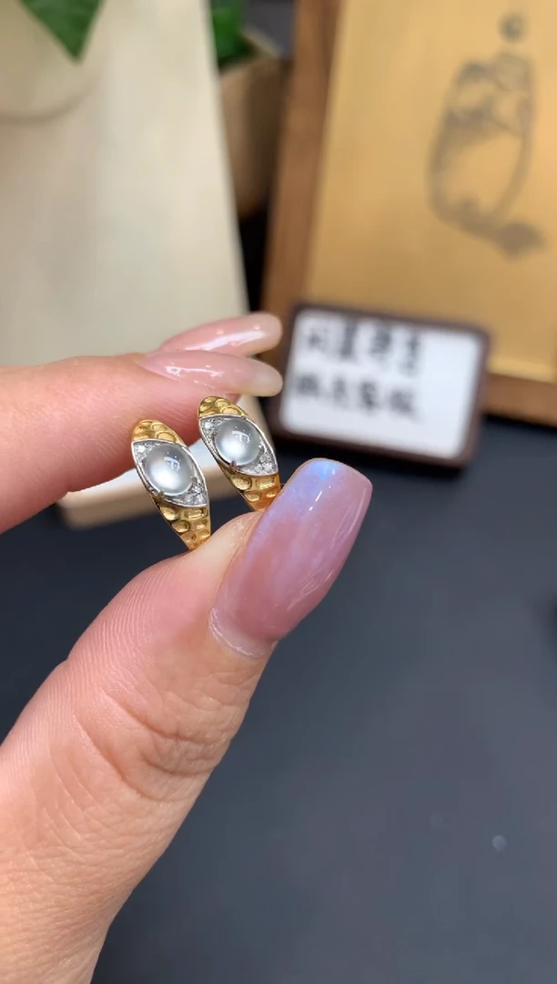 18K金镶嵌定制翡翠A45