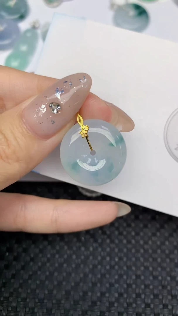 颈饰18K金镶嵌翡翠天然缅甸翡翠a货百元以上9元证书费自理