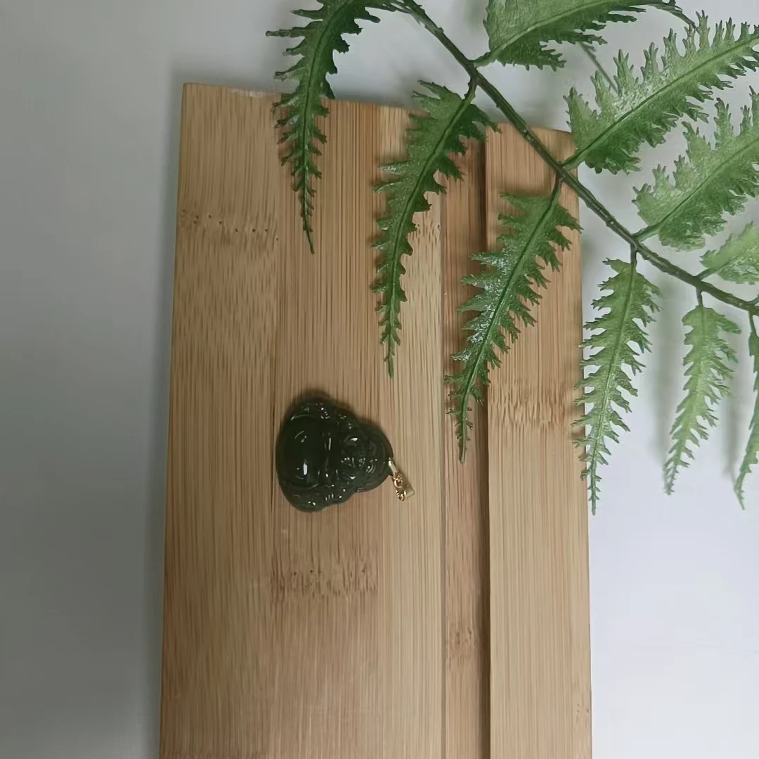 新疆和田玉精美和田玉弥勒佛吊坠 赠链