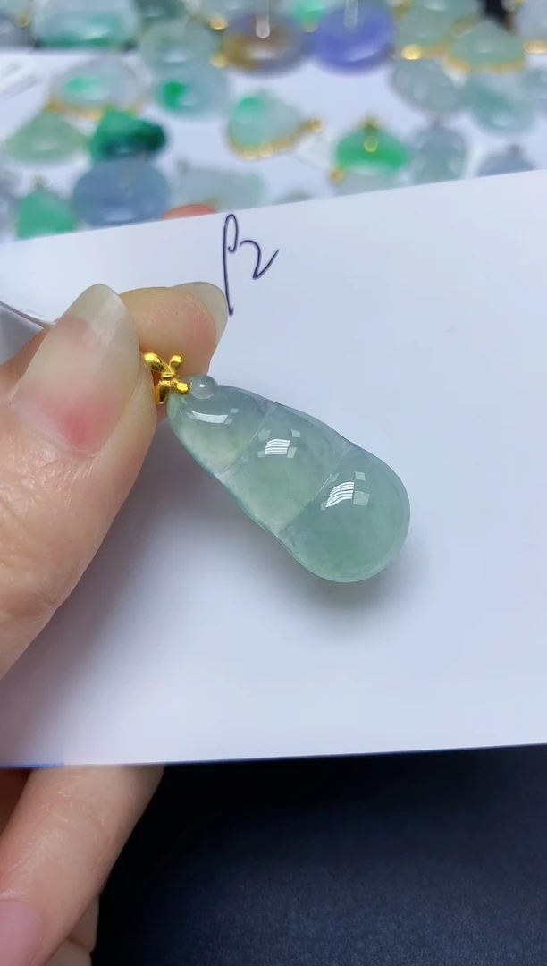 翡翠18K金镶嵌颈饰 天然翡翠A货