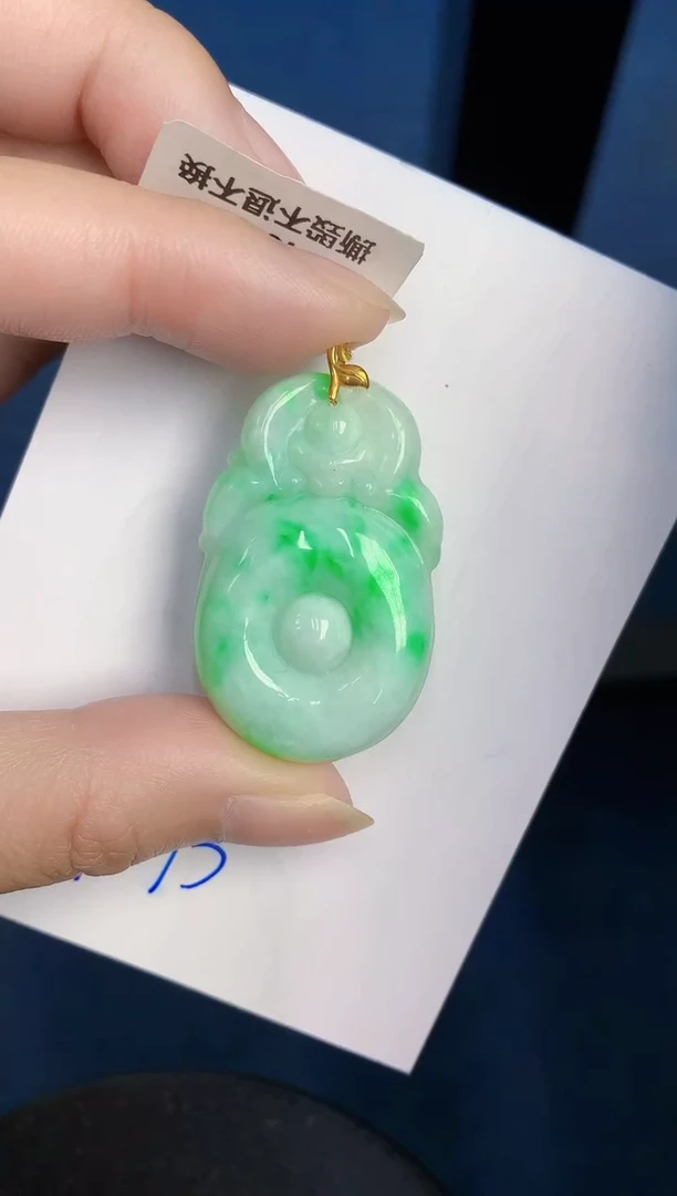 翡翠18K金镶嵌颈饰000000000