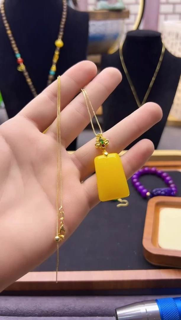 【闪购商品】蜜蜡颈饰14K金镶嵌D63