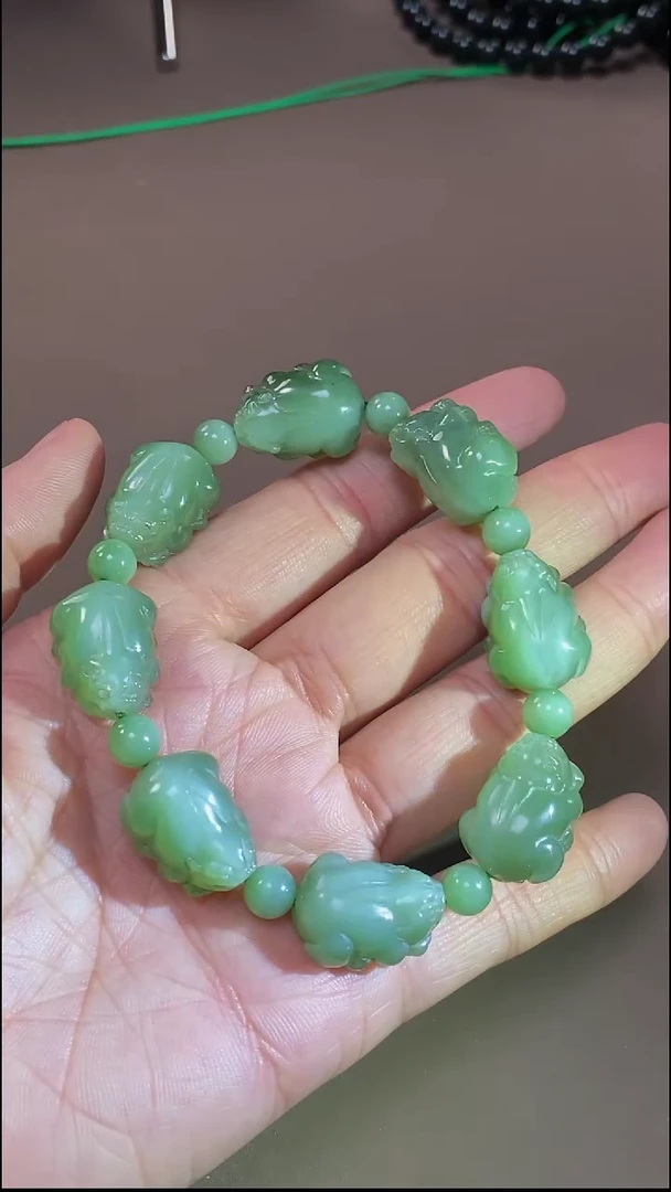 未镶嵌手链和田玉（糖玉）和田玉手串