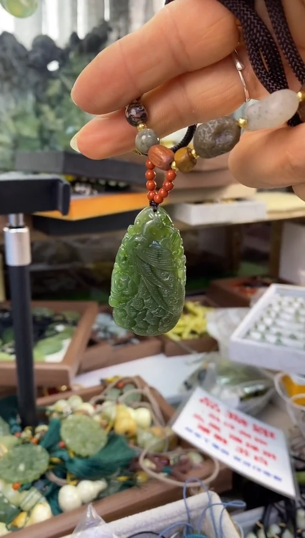 未镶嵌蛇纹石玉孔雀风***。多样性随机发一