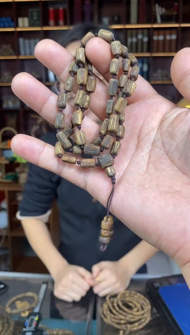 沉香手串树心油随型桶珠三圈手串多样性发一