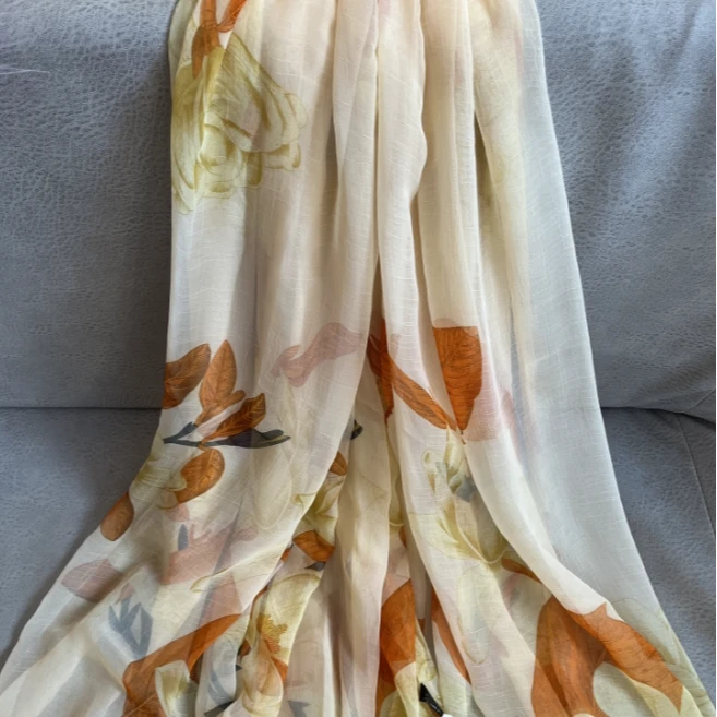 云纹纱加大版旅游拍照女士百搭洋气高档丝巾