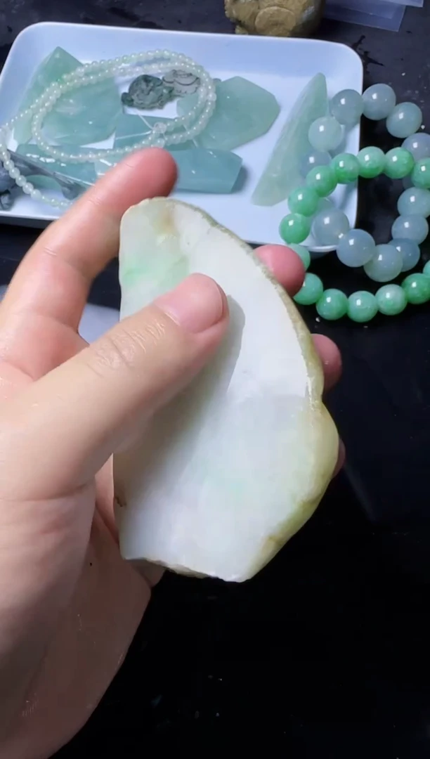 【闪购商品】翡翠颈饰未镶嵌049翡翠