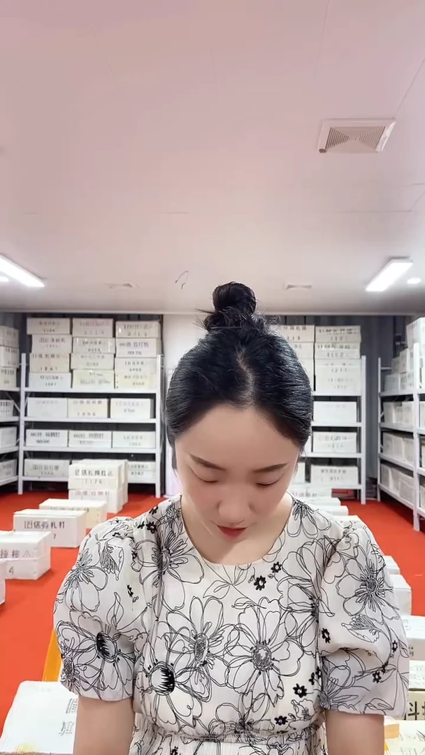 8002一百张连号号码随机带盒