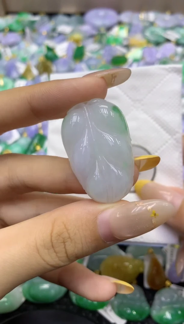 颈饰未镶嵌翡翠天然缅甸翡翠A货