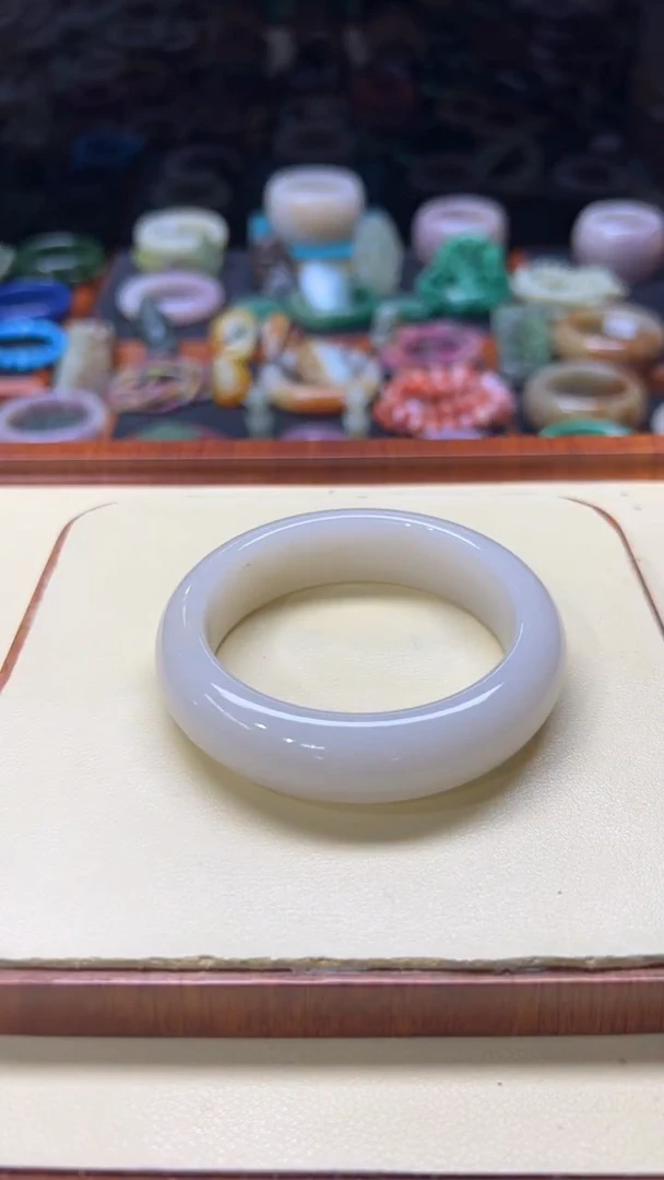 未镶嵌手镯石英质玉关*尔003