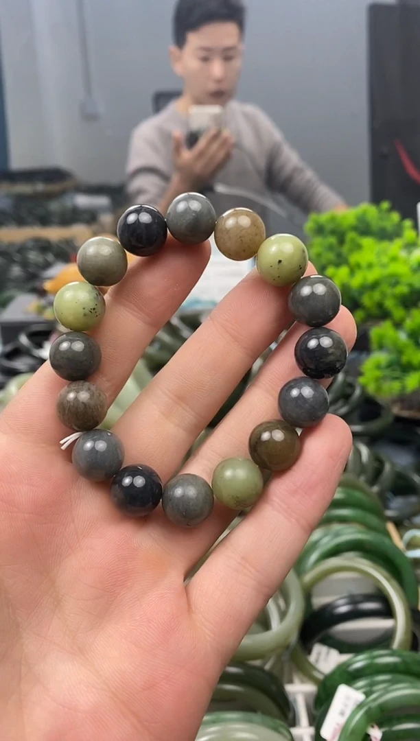 未镶嵌手镯和田玉12mm