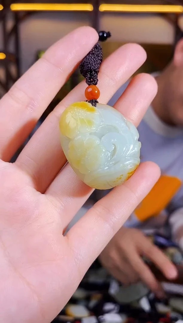 【闪购商品】和田玉颈饰未镶嵌1