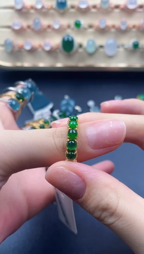 翡翠戒指银S925镶嵌天然a货翡翠