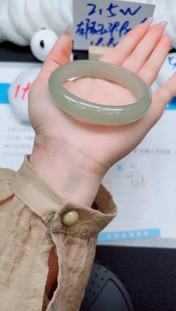 石英质玉手镯未镶嵌237-57.8