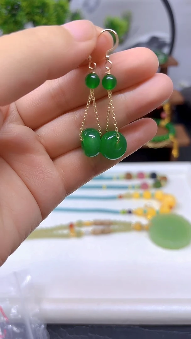 翡翠14K金镶嵌耳饰E303