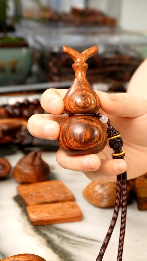 黄花梨/降香黄檀海黄葫芦手把件