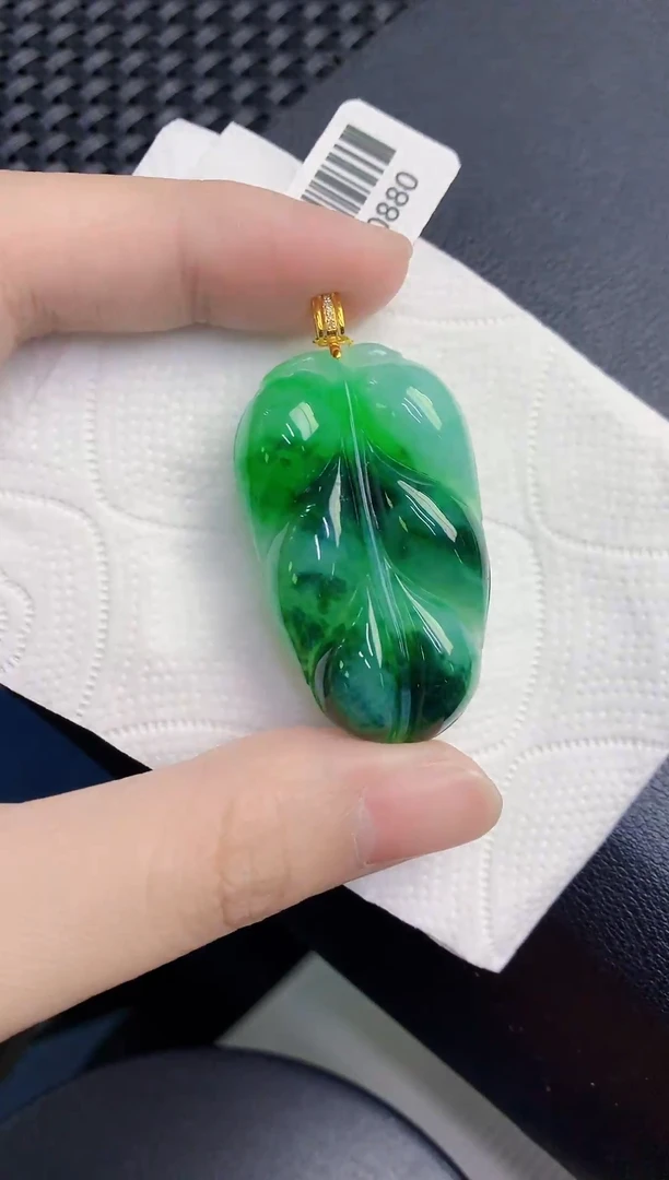 颈饰18K金镶嵌翡翠天然翡翠缅甸A货