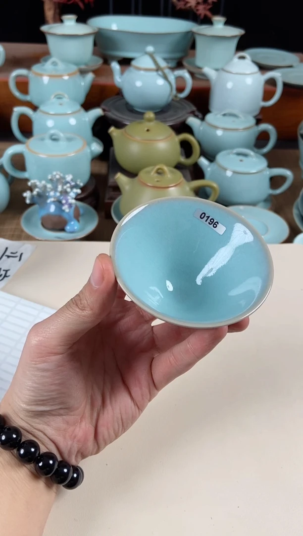 【闪购商品】其他196号微瑕原泥胎纯手拉谢朝伟手签斗笠