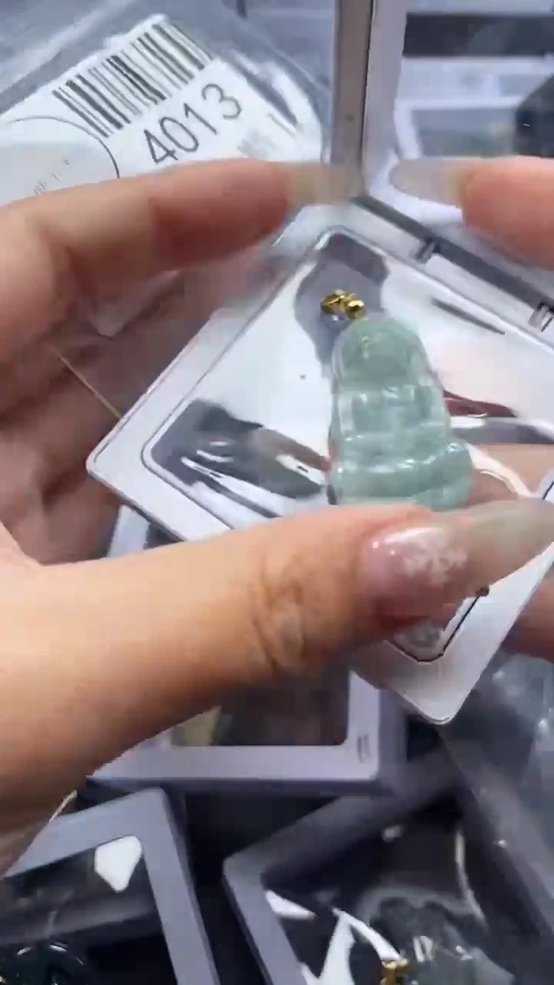 颈饰未镶嵌翡翠4013