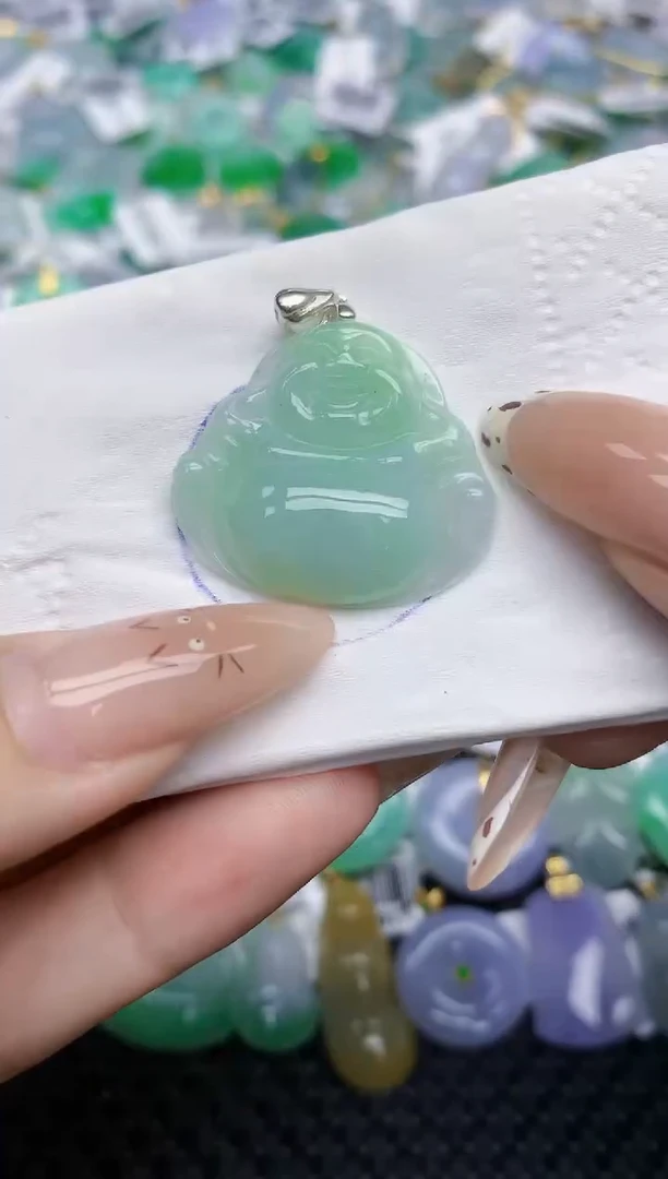 翡翠18K金镶嵌颈饰   天然翡翠A货