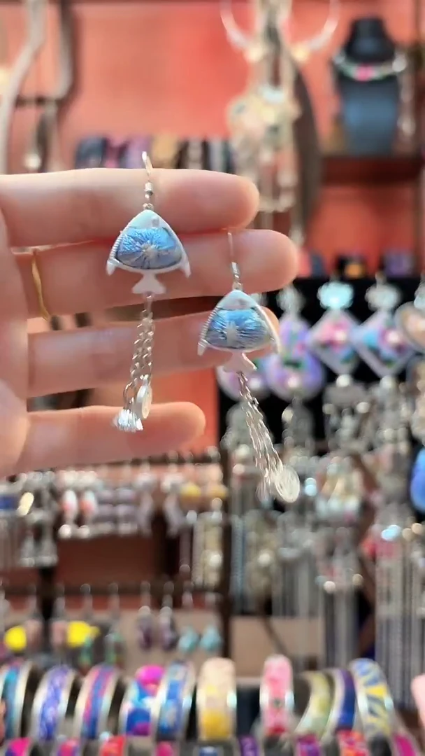 织绣 云织谣民族风精美饰品   194