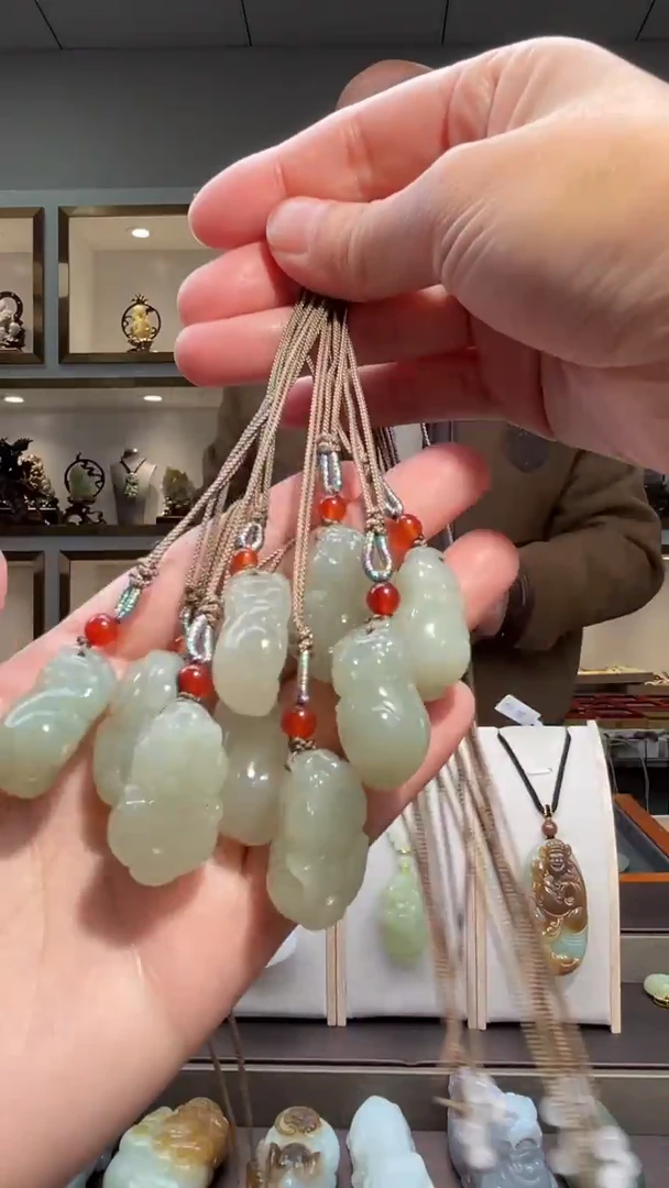 颈饰未镶嵌和田玉多样性发货1