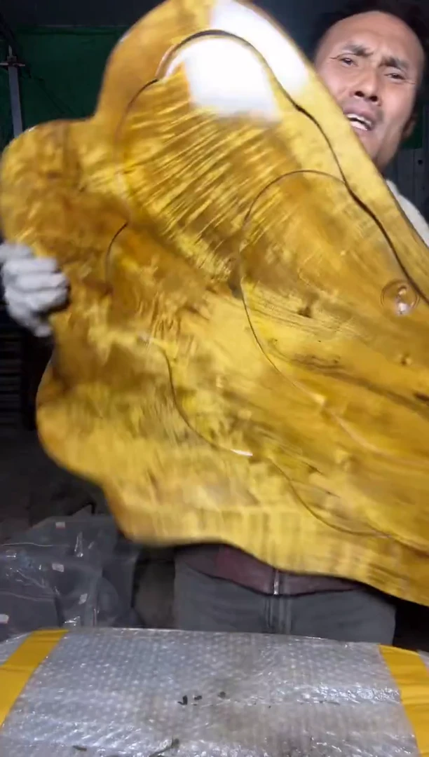 桂****在木板111111恩是是是