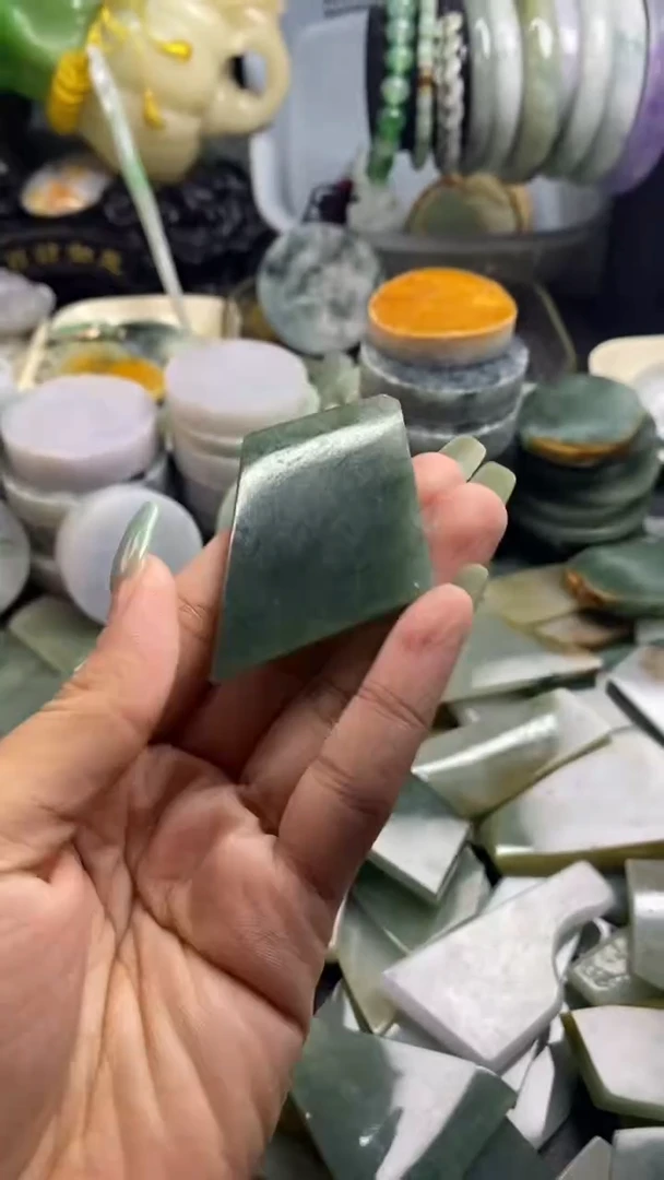 裸石翡翠小件福利直接拍