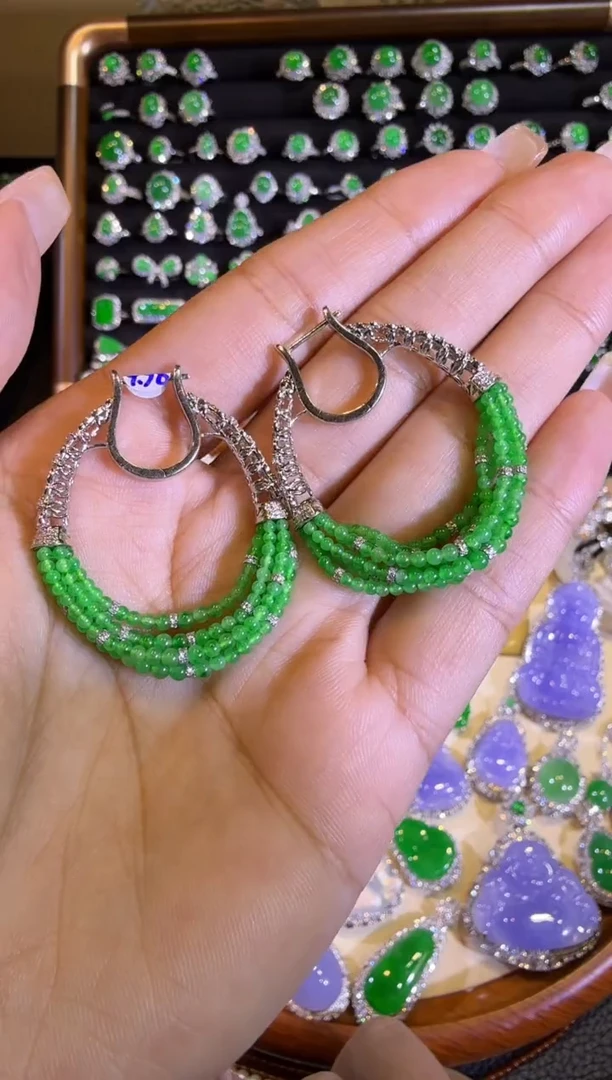 【闪购商品】翡翠耳饰18K金镶嵌满绿小米珠耳坠