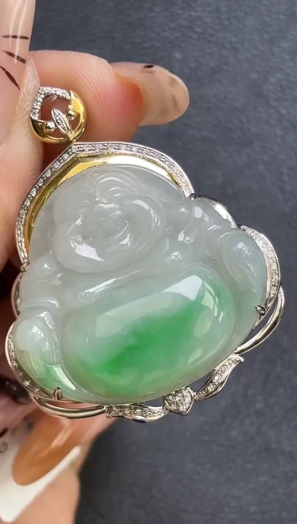 颈饰未镶嵌翡翠佛公